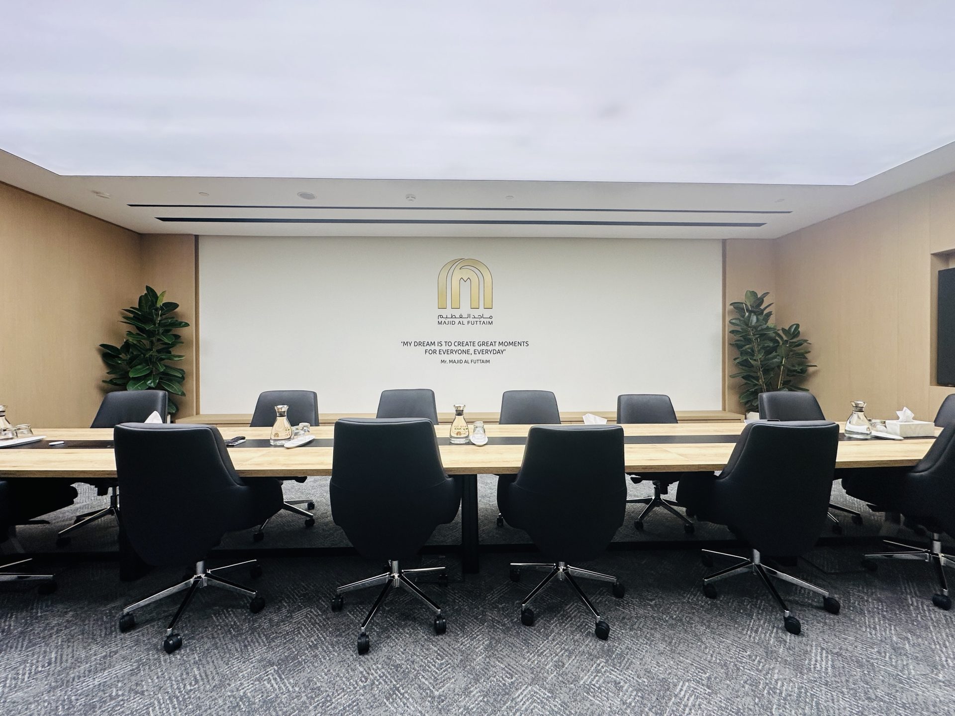 Corporate Office Branding, Architectural Lighting & Signage | Mall of the Emirates (MOE) — Mall of the Emirates Management Office — Corporate Offices & Retail Management — Mall of the Emirates (MOE), Dubai, UAE project