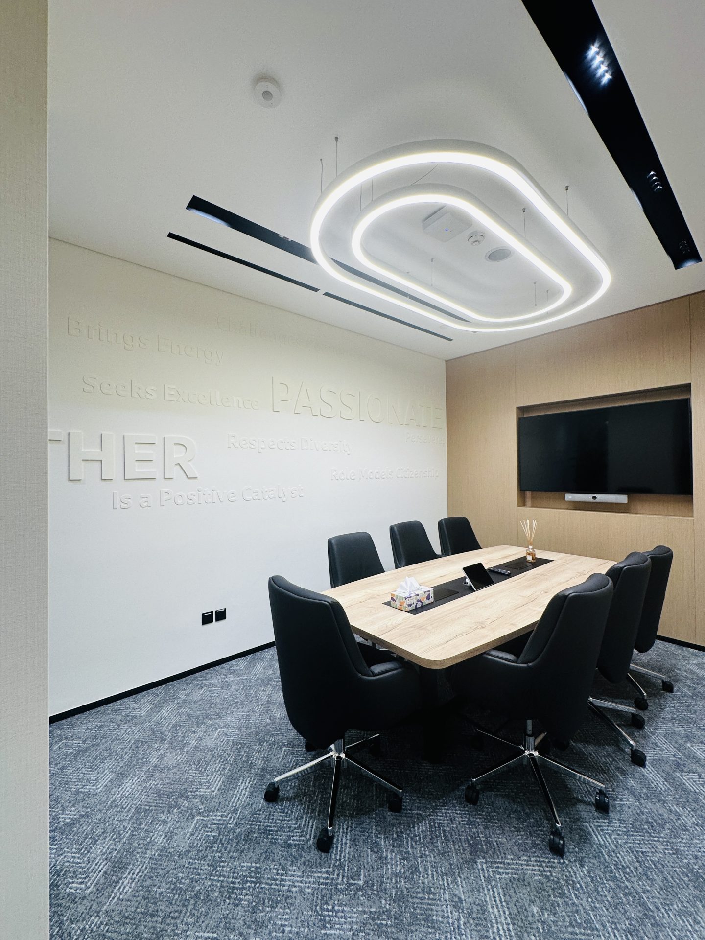 Corporate Office Branding, Architectural Lighting & Signage | Mall of the Emirates (MOE) gallery image 5